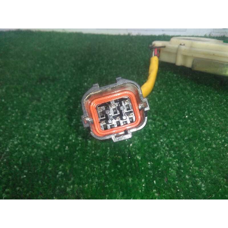 Recambio de cerradura puerta trasera izquierda para kia sorento 2.5 crdi referencia OEM IAM  6.PINES 