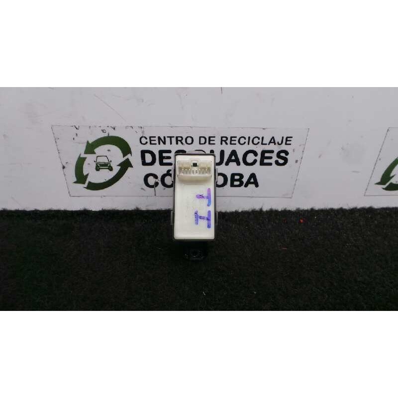 Recambio de mando elevalunas trasero izquierdo para kia carens ( ) 1.7 crdi cat referencia OEM IAM 93580A4000  