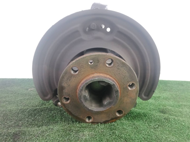 Recambio de mangueta delantera izquierda para iveco daily vi furgoneta 33s14, 35s14, 35c14 referencia OEM IAM  CON.BUJE - 6X125 