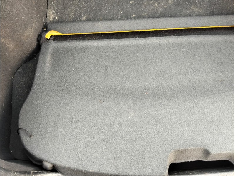 Recambio de bandeja trasera para toyota avensis sedán (_t25_) 2.0 d-4d (cdt250_) referencia OEM IAM   