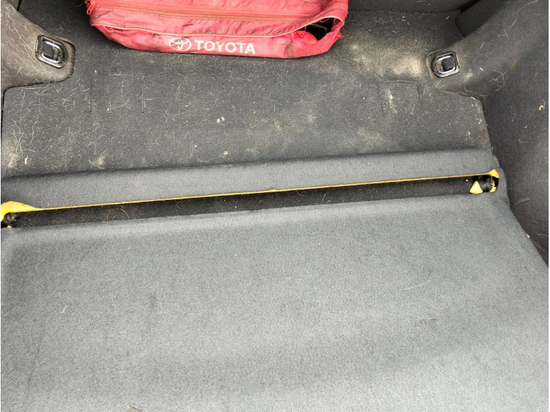 Recambio de bandeja trasera para toyota avensis sedán (_t25_) 2.0 d-4d (cdt250_) referencia OEM IAM   