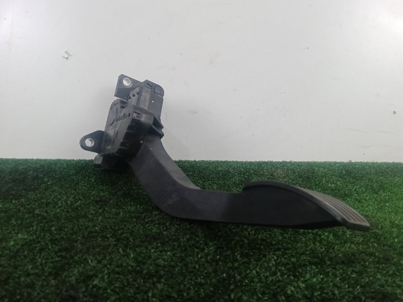 Recambio de potenciometro pedal para iveco daily vi furgoneta 33s16, 35s16, 35c16, 40c16, 50c16 referencia OEM IAM 5801333490 - 