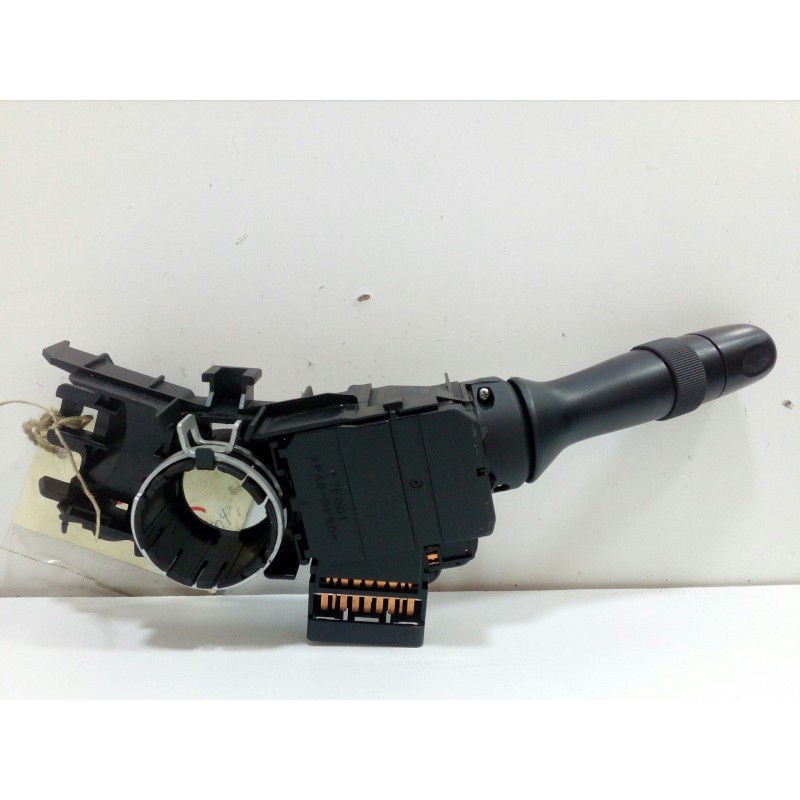 Recambio de mando luces para toyota yaris 1.4 turbodiesel cat referencia OEM IAM 17F001  PA6G730
