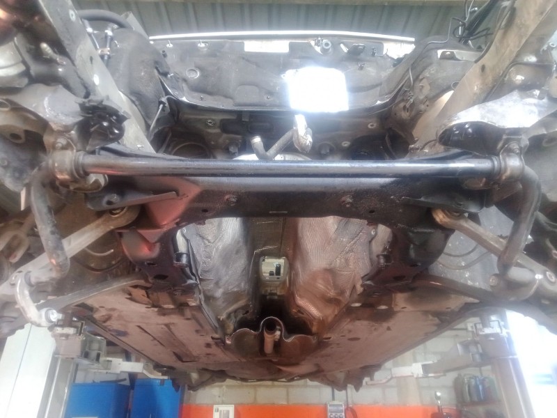 Recambio de puente delantero para audi a4 b6 descapotable (8h7) 2.5 tdi referencia OEM IAM   