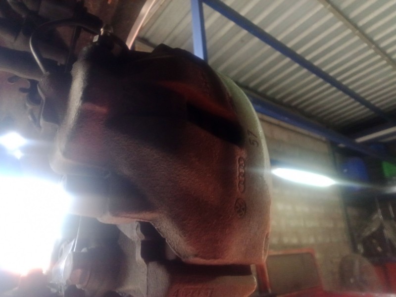 Recambio de pinza freno delantera derecha para audi a4 b6 descapotable (8h7) 2.5 tdi referencia OEM IAM   