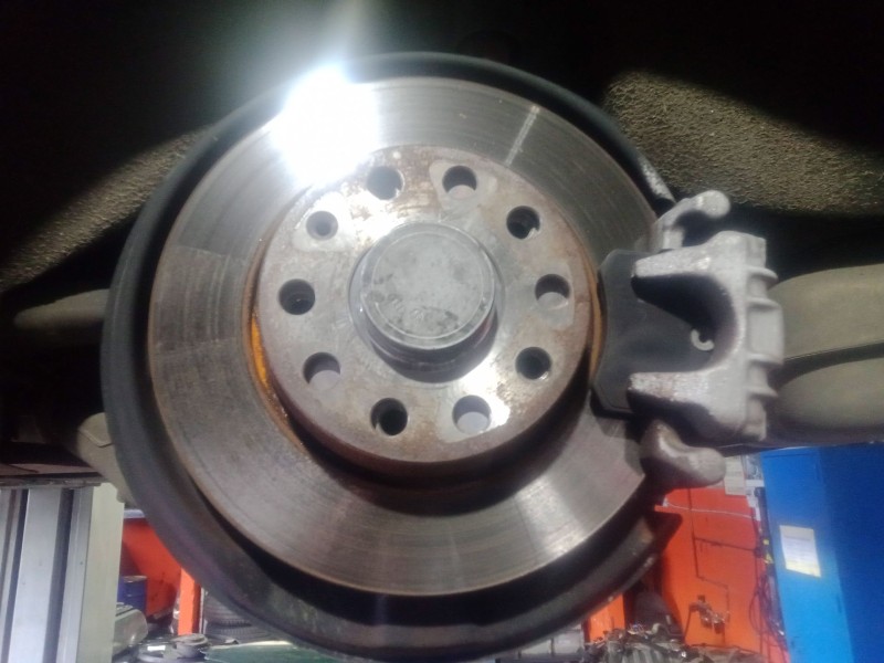 Recambio de mangueta trasera izquierda para audi a4 b6 descapotable (8h7) 2.5 tdi referencia OEM IAM   