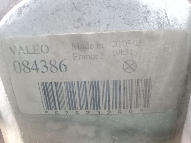 Recambio de faro derecho para peugeot 205 ii (20a/c) 1.4 referencia OEM IAM 084386 FOCO.EUROPEO VALEO