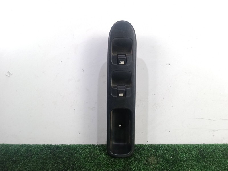 Recambio de mando elevalunas delantero izquierdo para peugeot 307 (s1) 2.0 hdi cat referencia OEM IAM  2.BOTONES 