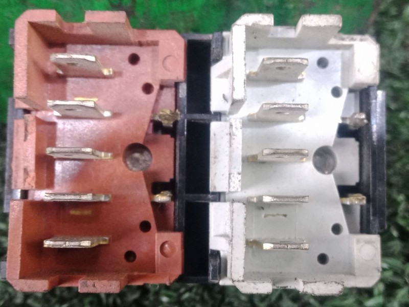 Recambio de mando elevalunas delantero izquierdo para peugeot 406 berlina (s1/s2) 2.1 turbodiesel cat referencia OEM IAM   