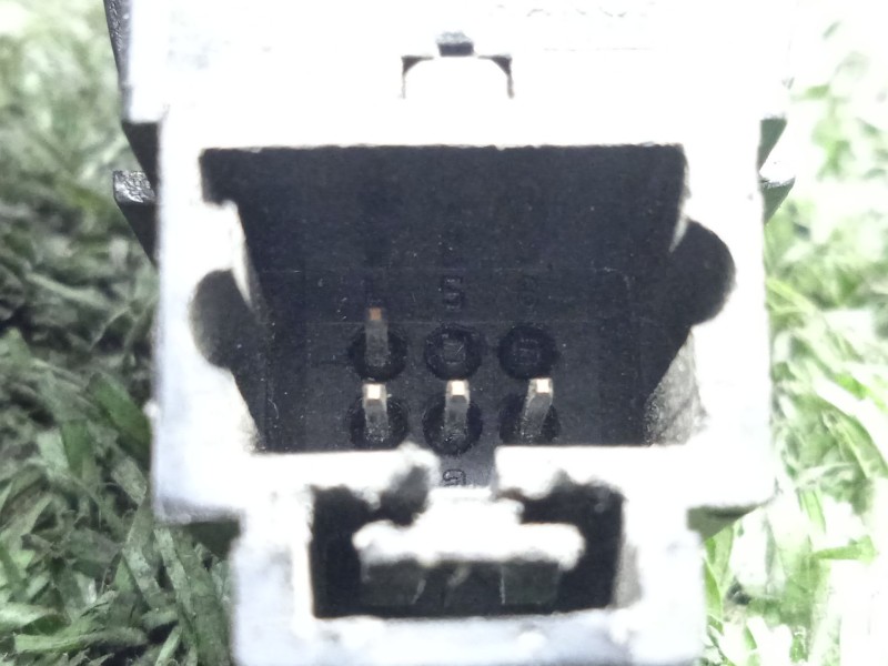 Recambio de mando elevalunas delantero derecho para peugeot 607 (s1) 2.2 hdi fap cat referencia OEM IAM   