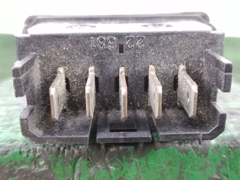 Recambio de mando elevalunas delantero izquierdo para citroën zx 1.4 referencia OEM IAM   