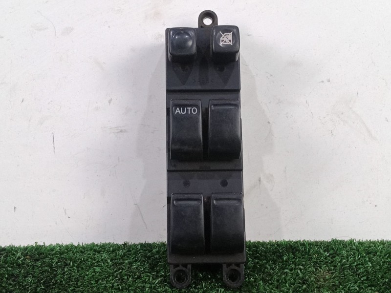 Recambio de mando elevalunas delantero izquierdo para nissan primera berlina (p12) referencia OEM IAM  4 BOTONES 