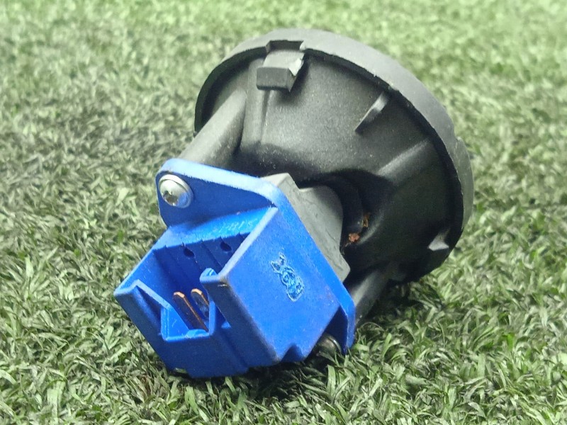 Recambio de mando elevalunas delantero derecho para mg serie 25 (rf) 1.4 16v cat referencia OEM IAM   