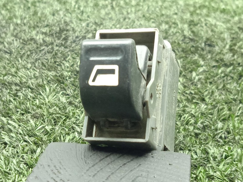 Recambio de mando elevalunas delantero derecho para peugeot 307 (s1) 1.6 16v cat referencia OEM IAM   