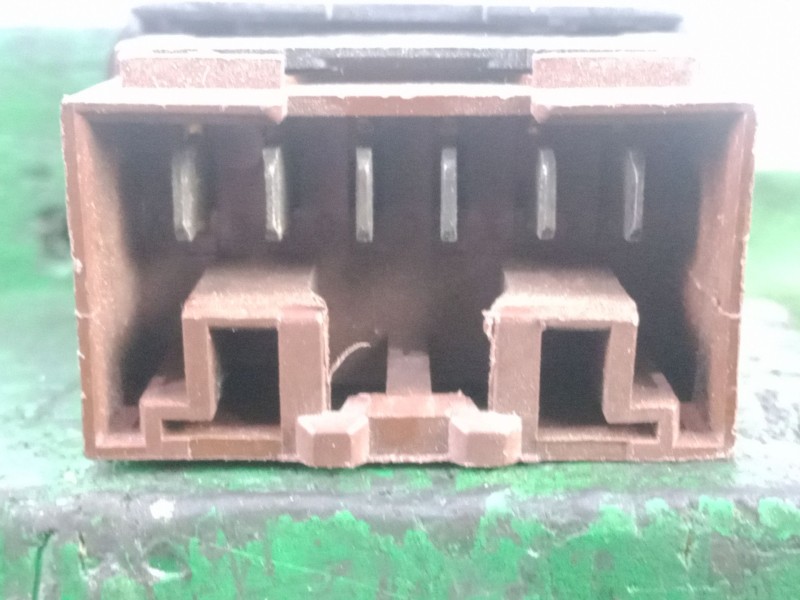 Recambio de mando elevalunas delantero derecho para fiat coupe (175) referencia OEM IAM   