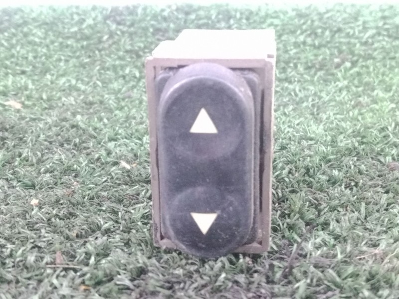 Recambio de mando elevalunas delantero izquierdo para fiat seicento (187) referencia OEM IAM   