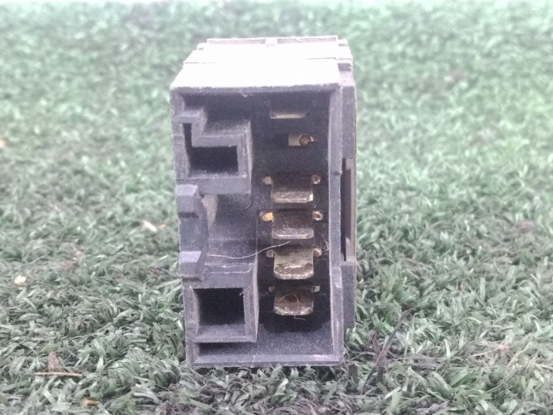 Recambio de mando elevalunas delantero izquierdo para fiat seicento (187) referencia OEM IAM   