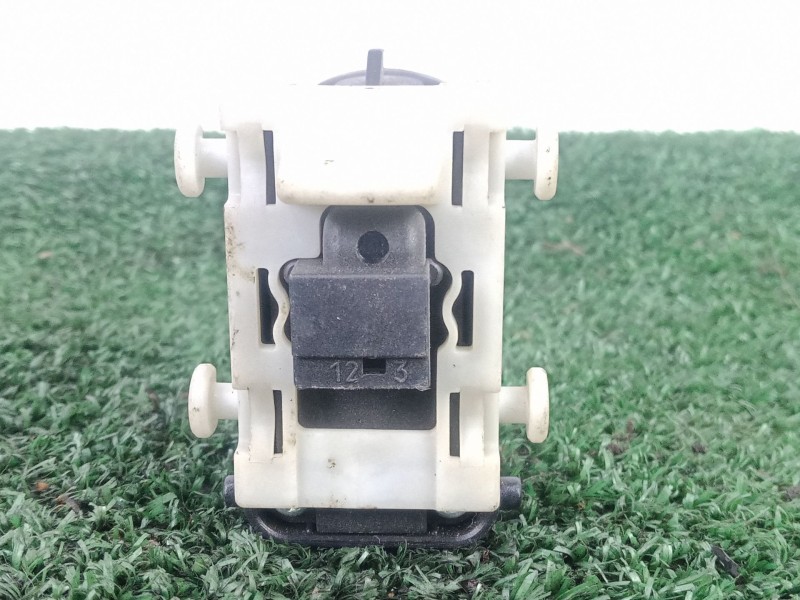 Recambio de mando elevalunas delantero derecho para mercedes-benz clase clc (cl203) clc referencia OEM IAM   