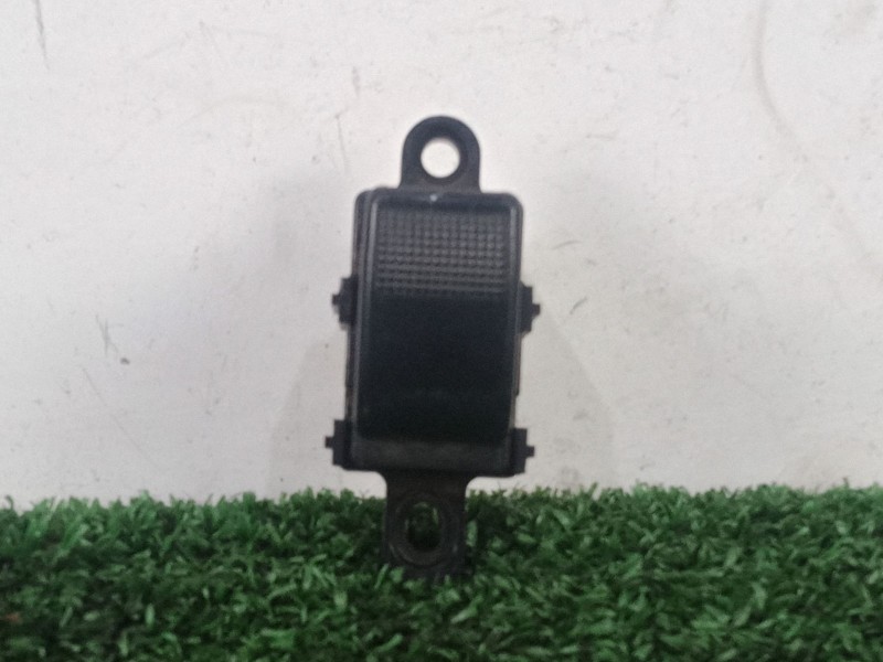 Recambio de mando elevalunas delantero derecho para mazda 626 monovolumen (gw) referencia OEM IAM   