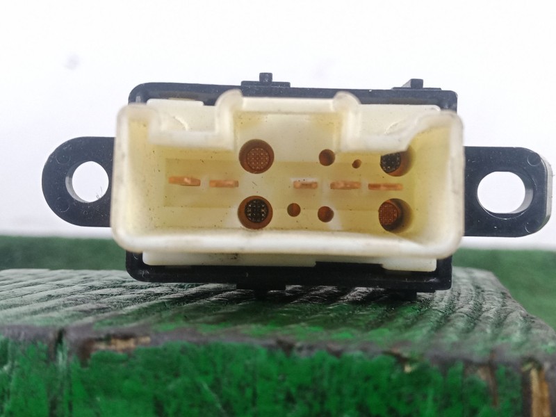 Recambio de mando elevalunas delantero derecho para mazda 626 monovolumen (gw) referencia OEM IAM   