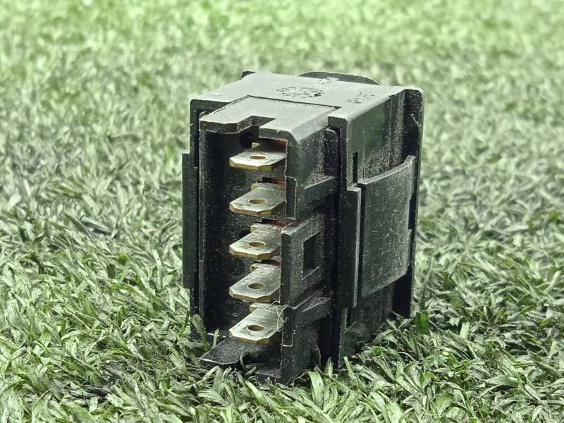 Recambio de mando elevalunas trasero derecho para peugeot 406 berlina (s1/s2) 2.1 turbodiesel cat referencia OEM IAM   