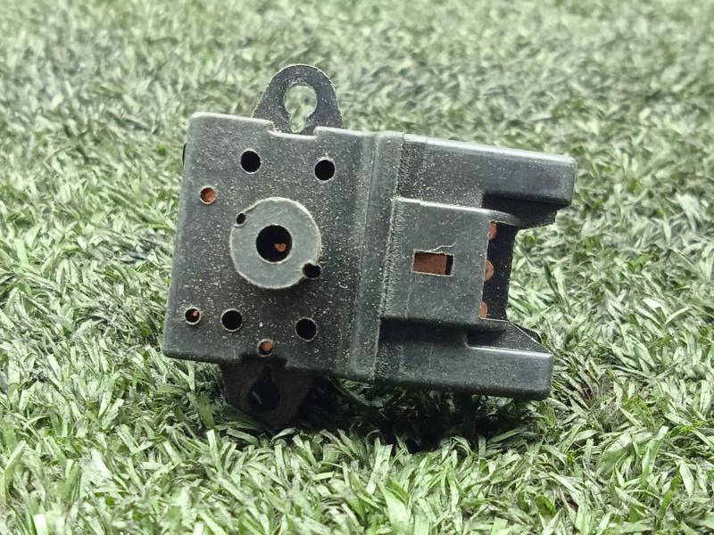 Recambio de mando elevalunas delantero izquierdo para mg serie 25 (rf) 1.4 16v cat referencia OEM IAM   