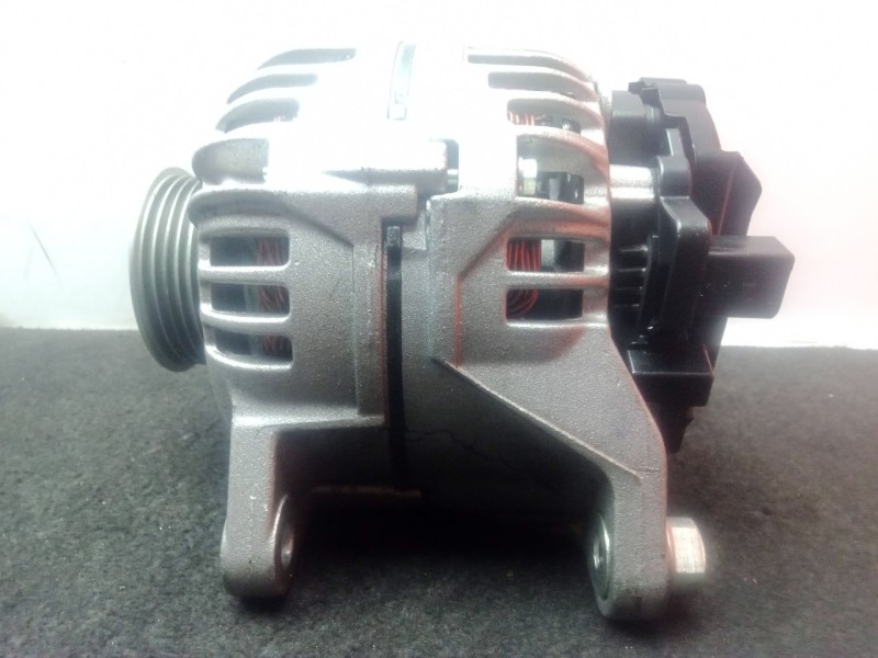 Recambio de alternador para audi a4 b6 descapotable (8h7) 2.5 tdi referencia OEM IAM LRA01975 - 0124525008 LUCAS 