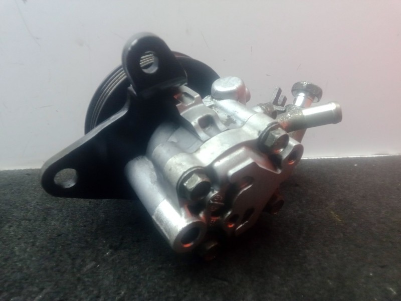 Recambio de bomba direccion para nissan nt400 cabstar (f24m) 35.14, 45.14 referencia OEM IAM   