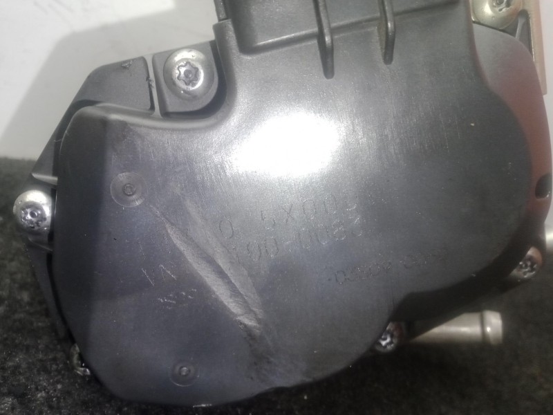 Recambio de valvula egr para nissan nt400 cabstar (f24m) 35.14, 45.14 referencia OEM IAM 147105X00D  