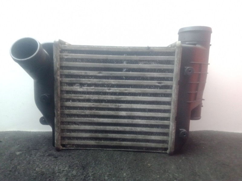 Recambio de intercooler para audi a6 c6 (4f2) 3.0 tdi quattro referencia OEM IAM 4F0145805E  
