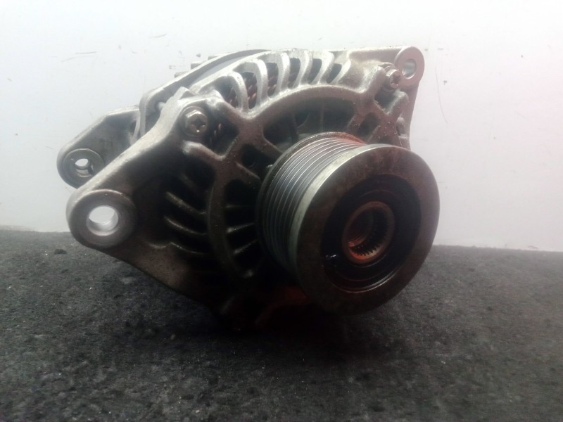 Recambio de alternador para nissan nt400 cabstar (f24m) 35.14, 45.14 referencia OEM IAM A2TX1781 NISSAN 