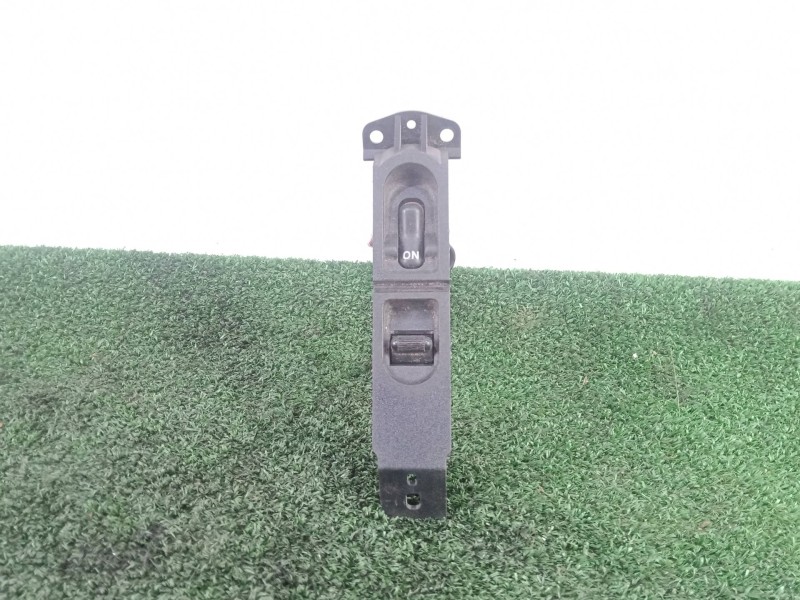 Recambio de mando elevalunas delantero derecho para mg serie 45 (rt) 1.6 16v cat referencia OEM IAM   