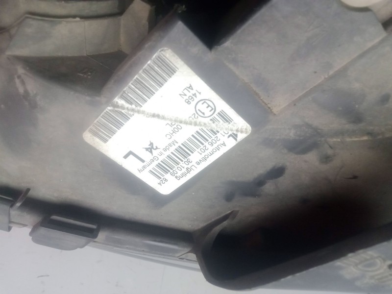 Recambio de faro izquierdo para audi a3 (8p1) 1.9 tdi referencia OEM IAM 01206201 - 13052357  