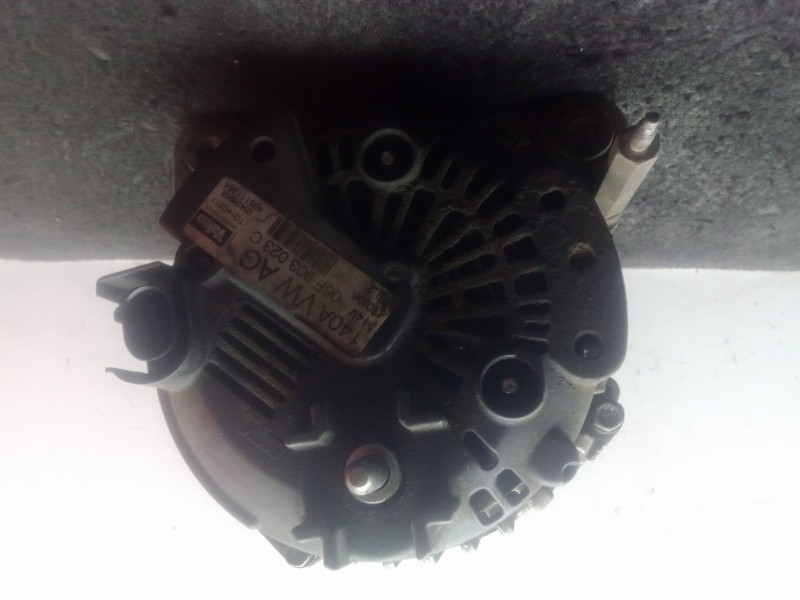 Recambio de alternador para audi a3 (8p1) 1.9 tdi referencia OEM IAM 06F903023C - TG14C011 - 2542695E VALEO 