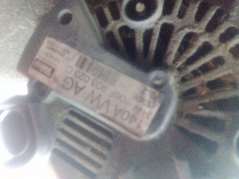 Recambio de alternador para audi a3 (8p1) 1.9 tdi referencia OEM IAM 06F903023C - TG14C011 - 2542695E VALEO 