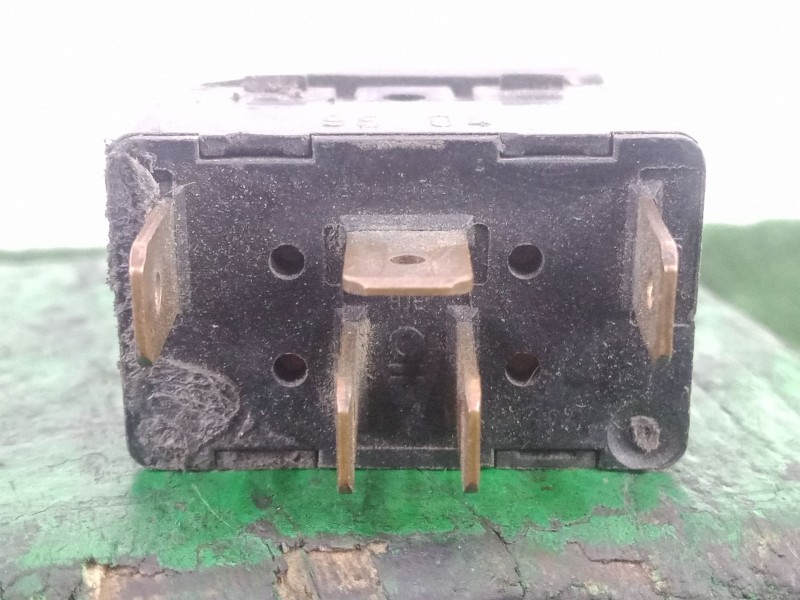 Recambio de mando elevalunas delantero derecho para audi a4 berlina (b5) 1.9 tdi referencia OEM IAM   