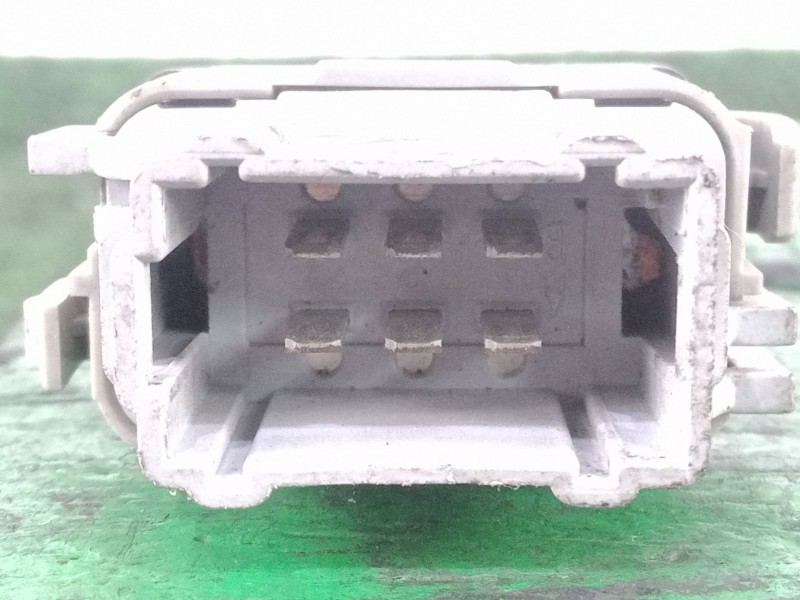 Recambio de mando elevalunas delantero derecho para renault scenic ii 1.6 16v referencia OEM IAM   