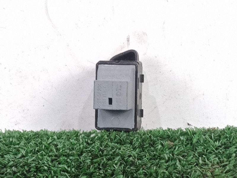 Recambio de mando elevalunas delantero derecho para volkswagen polo (9n3) 1.4 tdi referencia OEM IAM 6Q0959856 4.PINES 