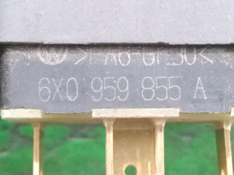 Recambio de mando elevalunas delantero derecho para volkswagen polo berlina (6n2) 1.4 referencia OEM IAM 6X0959855A  