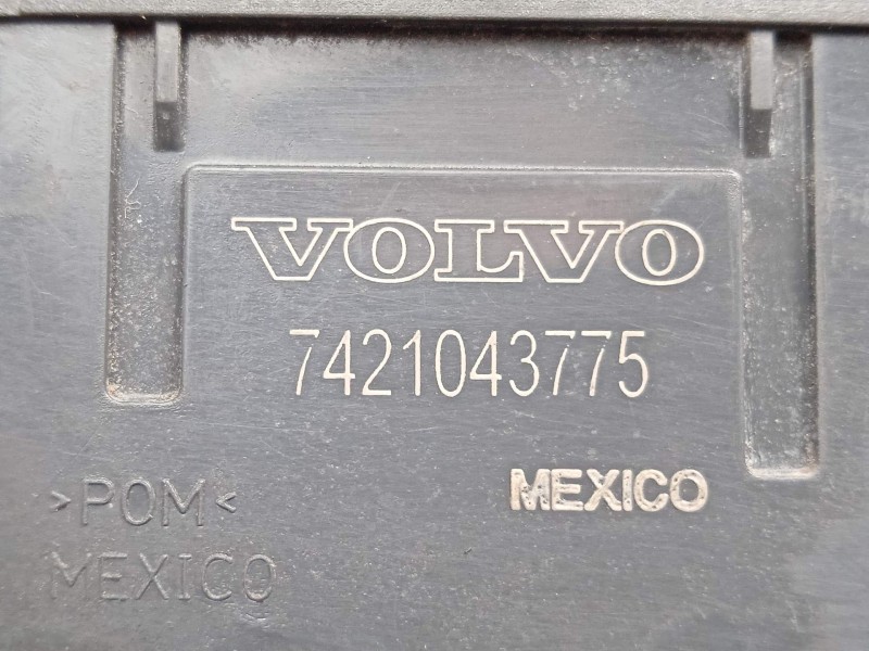Recambio de mando elevalunas delantero izquierdo para volvo fl xxx 7.2 diesel referencia OEM IAM 7421043775  