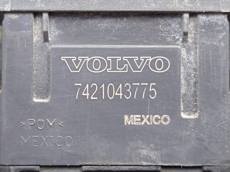 Recambio de mando elevalunas delantero derecho para volvo fl xxx 7.2 diesel referencia OEM IAM 7421043775  