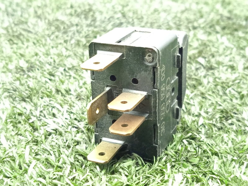 Recambio de mando elevalunas trasero izquierdo para audi a8 (d2) 2.8 v6 30v referencia OEM IAM 4D0959855  