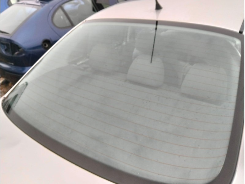 Recambio de luna trasera para seat toledo ii (1m2) 1.9 tdi referencia OEM IAM   