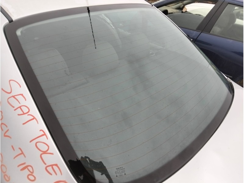 Recambio de luna trasera para seat toledo ii (1m2) 1.9 tdi referencia OEM IAM   