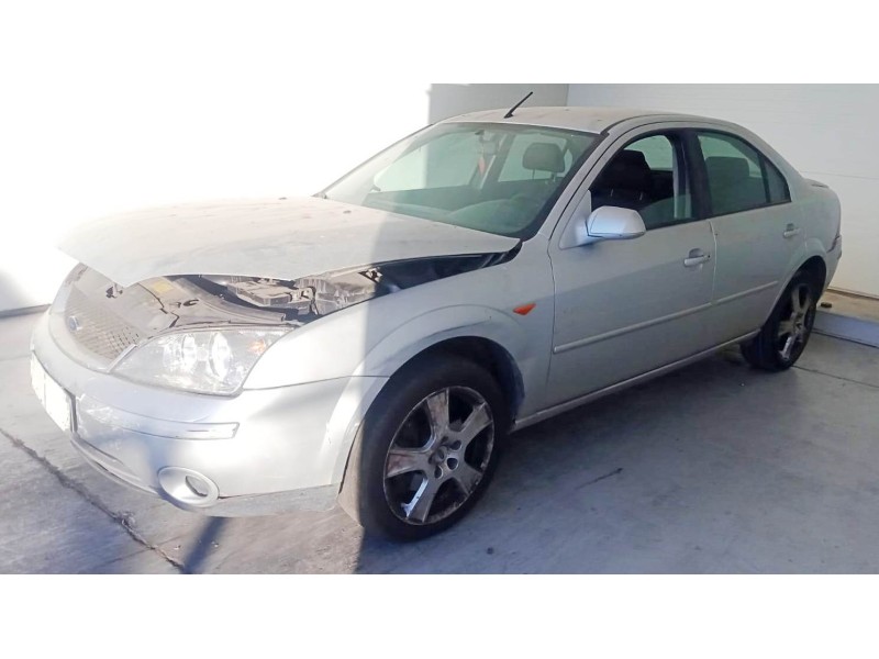 ford mondeo iii sedán (b4y) del año 2001
