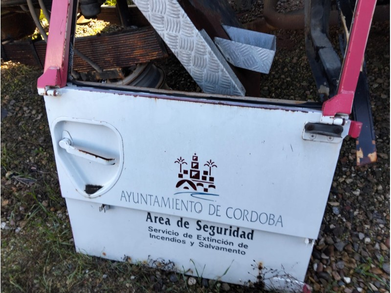 Recambio de puerta delantera derecha para pegaso (truck) 3046/10 4x4 pc 10.0 cc diesel referencia OEM IAM   