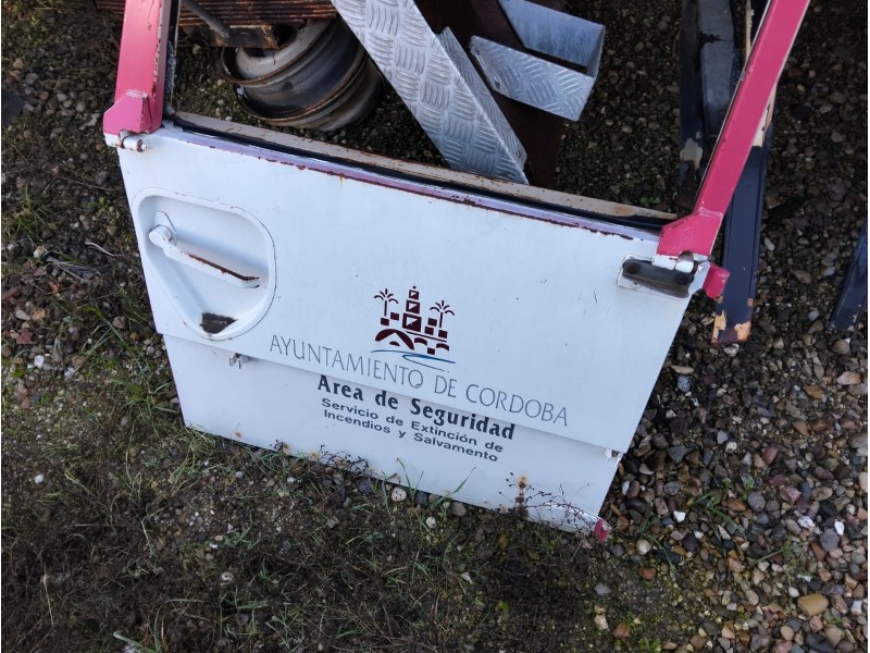 Recambio de puerta delantera derecha para pegaso (truck) 3046/10 4x4 pc 10.0 cc diesel referencia OEM IAM   