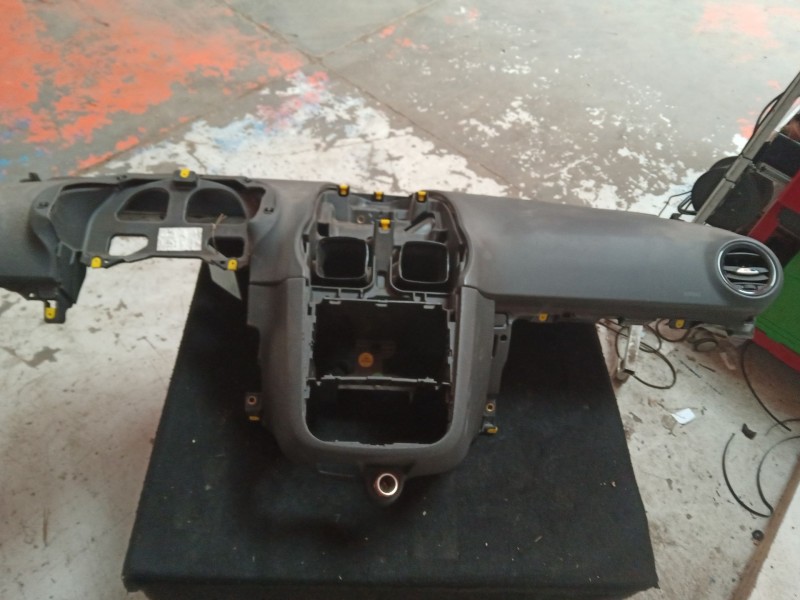 Recambio de salpicadero para opel corsa d (s07) 1.2 (l08, l68) referencia OEM IAM   