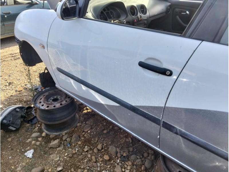 Recambio de puerta delantera izquierda para seat ibiza iii (6l1) 1.4 tdi referencia OEM IAM   