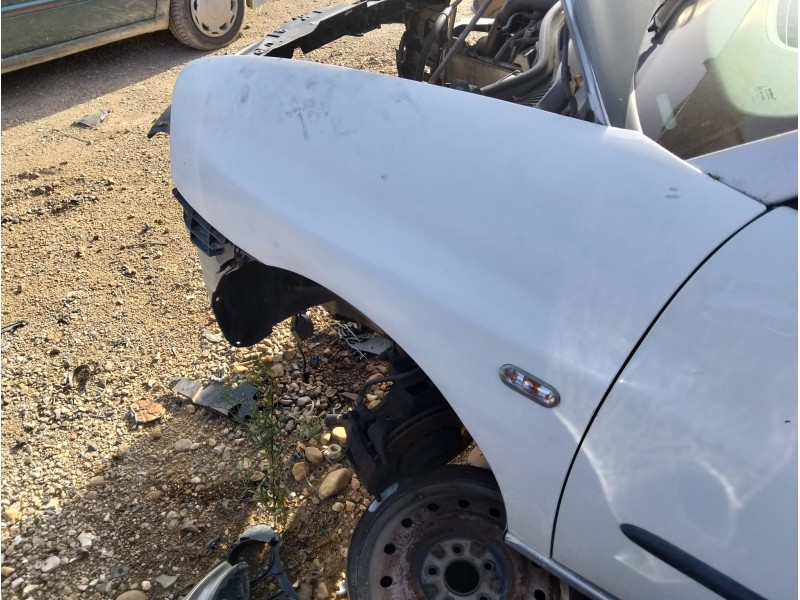 Recambio de aleta delantera izquierda para seat ibiza iii (6l1) 1.4 tdi referencia OEM IAM   